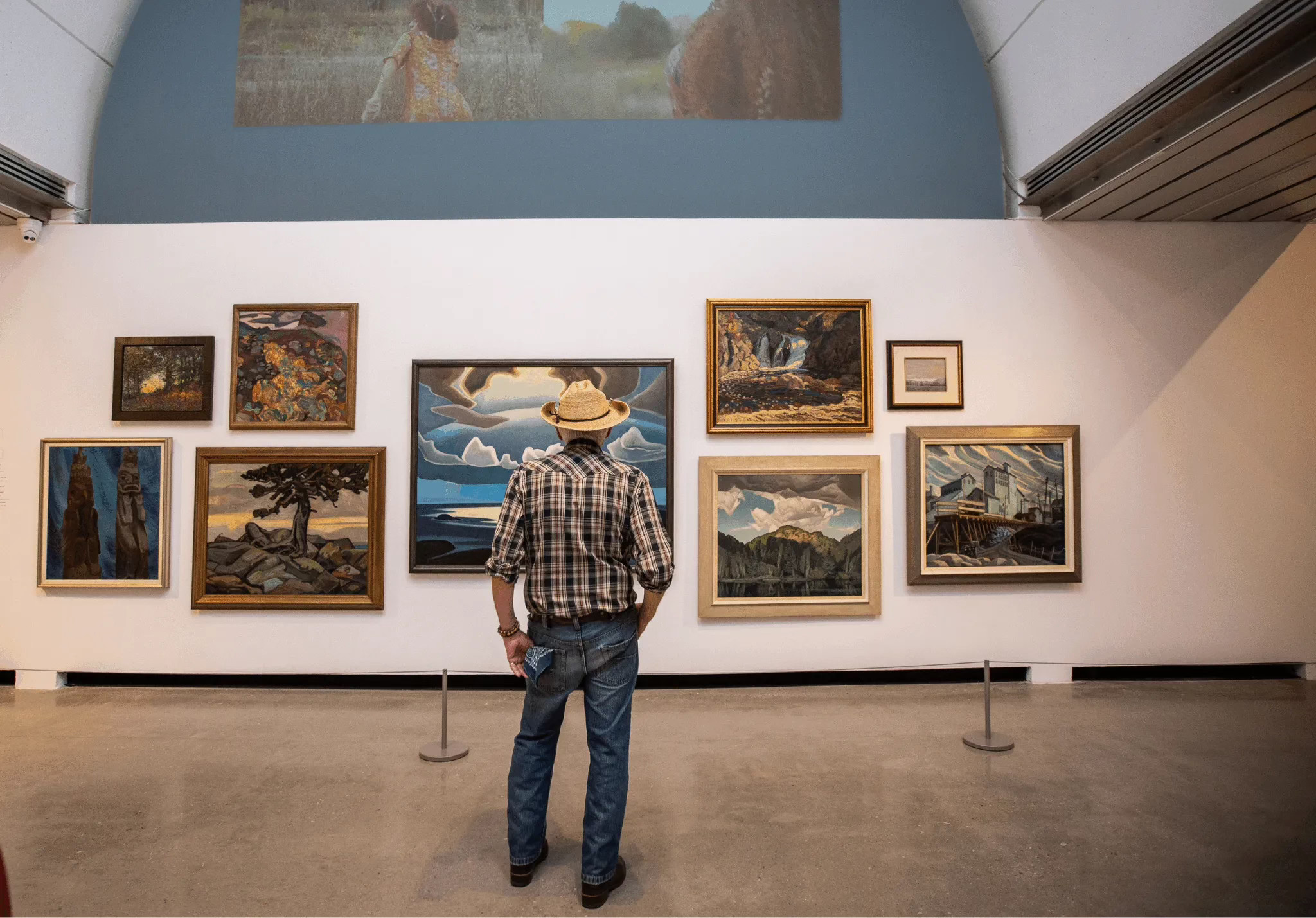 concrete gallery building